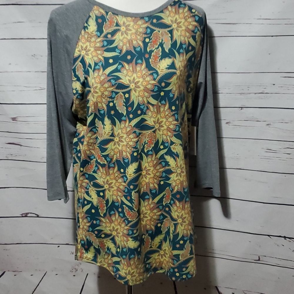 NWT LuLaRoe Randy Baseball T Shirt